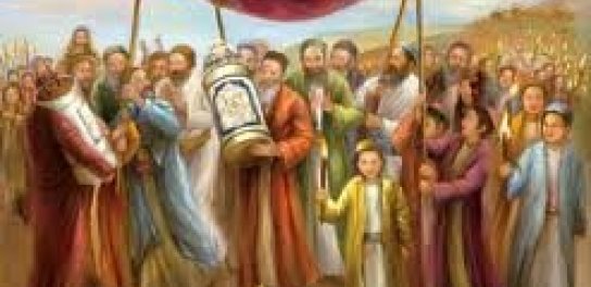 Hachnassat Sefer Torá Leiluy Nishmat Stella Esther Elimelek Z"L em Shavuot