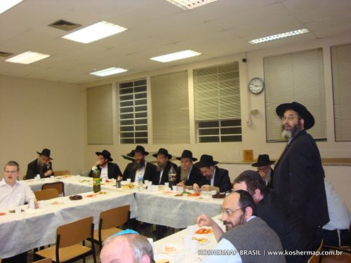 Fotos: Farbrenguen na Yeshivá Lubavitch - 150 aniversário de Rabi Shalom Dovber de Lubavitch, fundador da Yeshivá Lubavitch Mundial