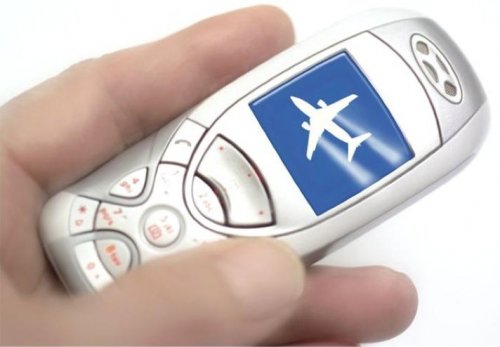 Segurança: Um único celular pode derrubar um vôo de avião, diz Associação de Transporte Aéreo Internacional